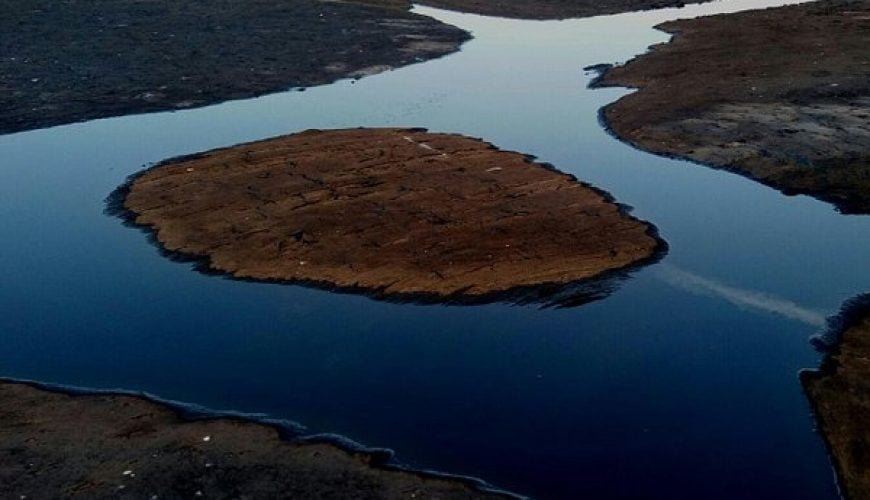The World’s Largest Natural Asphalt Lake