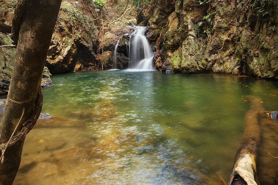 Rampanalgas Waterfall Hike